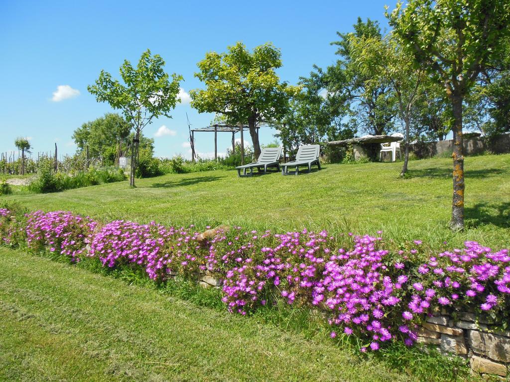 Agriturismo Affittacamere Barbarossa Dogliani Eksteriør bilde