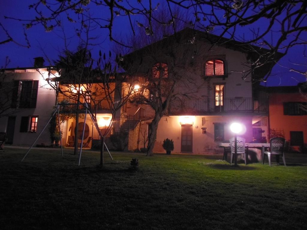 Agriturismo Affittacamere Barbarossa Dogliani Eksteriør bilde