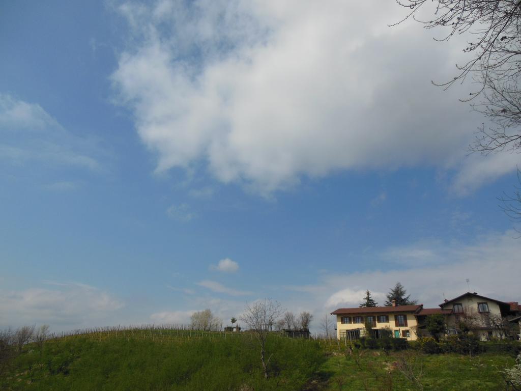 Agriturismo Affittacamere Barbarossa Dogliani Eksteriør bilde
