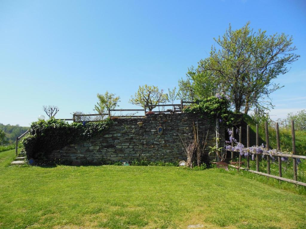 Agriturismo Affittacamere Barbarossa Dogliani Eksteriør bilde