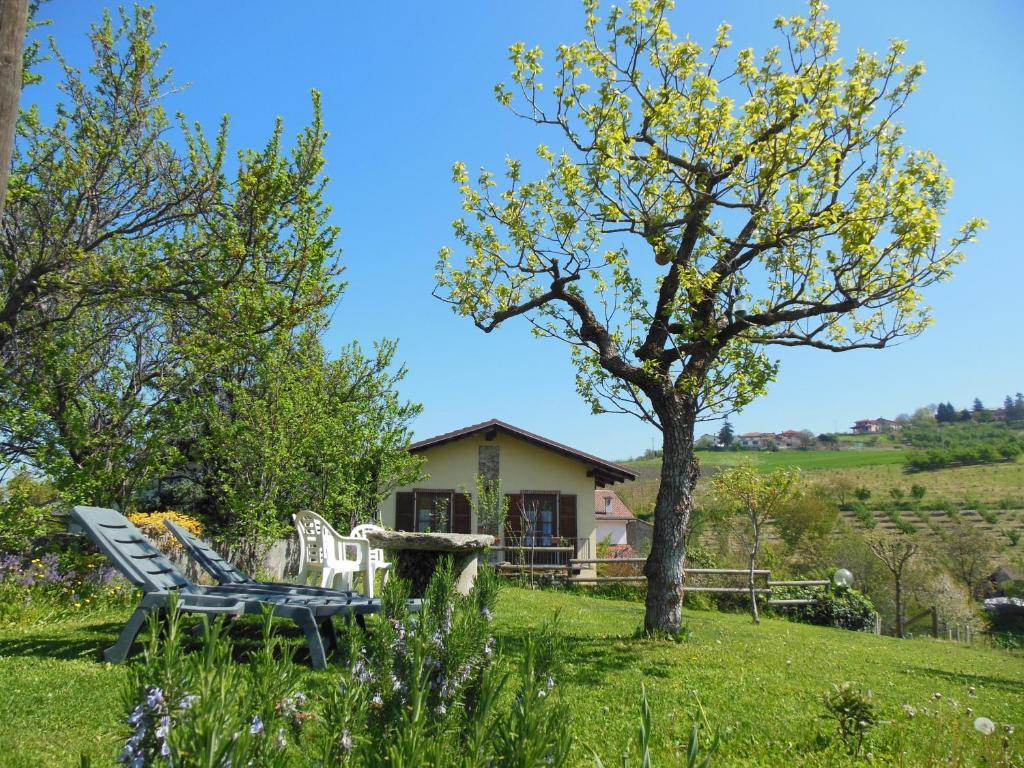 Agriturismo Affittacamere Barbarossa Dogliani Eksteriør bilde