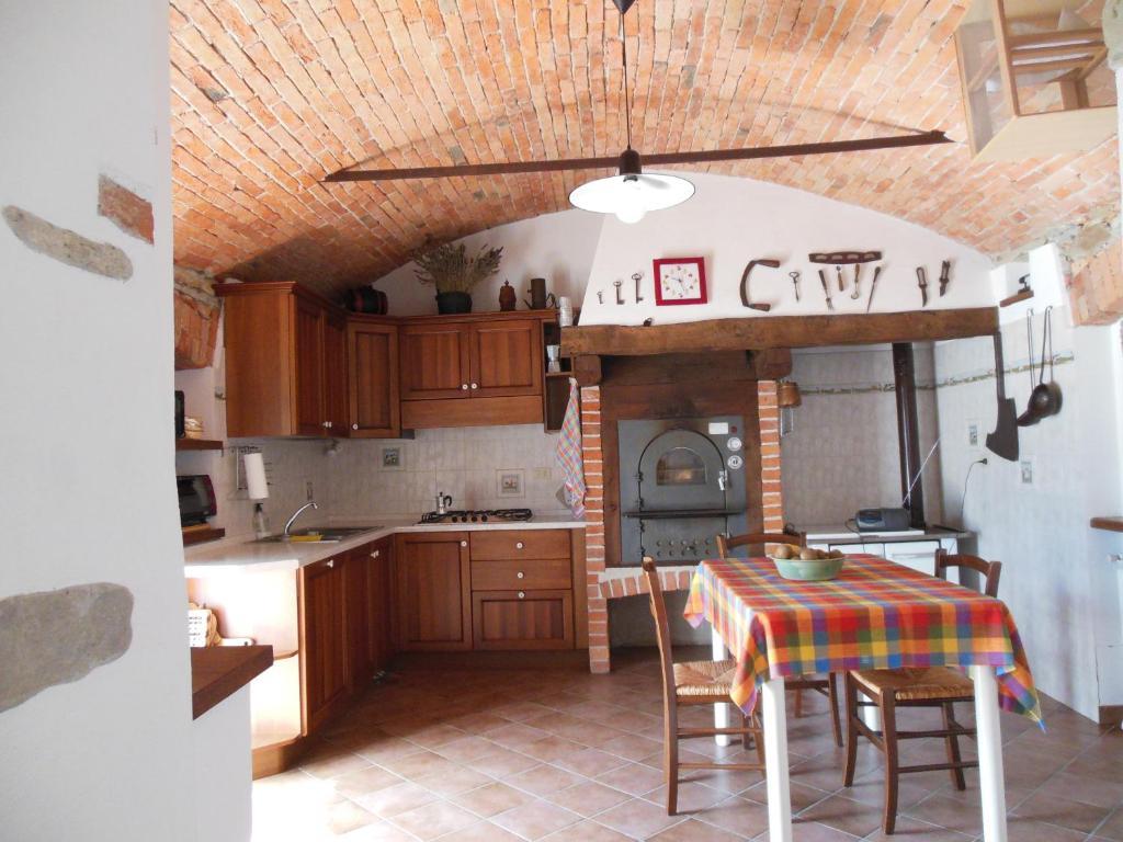 Agriturismo Affittacamere Barbarossa Dogliani Eksteriør bilde